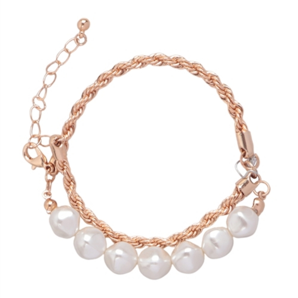 TWISTED CHARM PEARL BRACELET